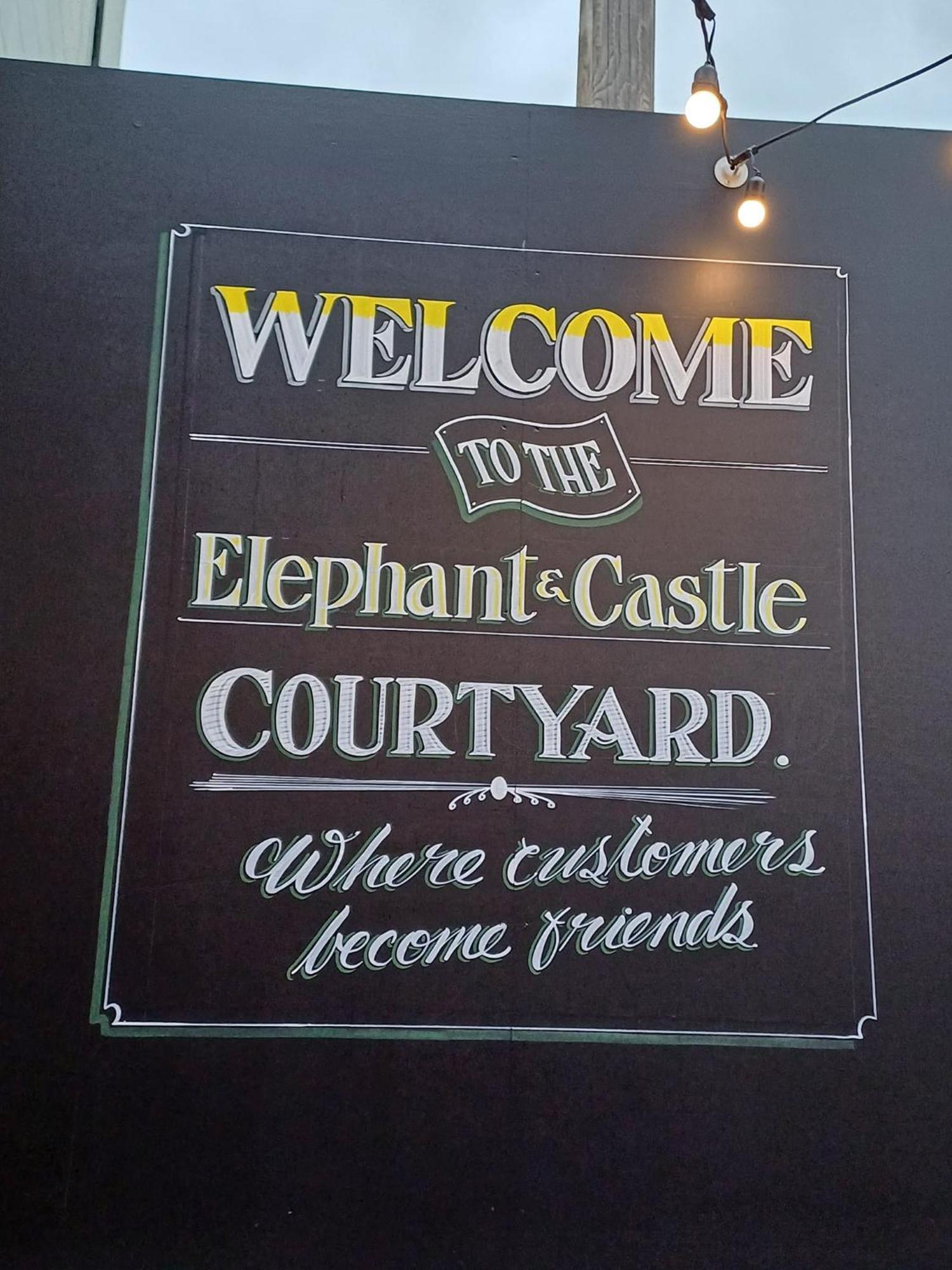 Elephant And Castle Wakefield Exterior photo